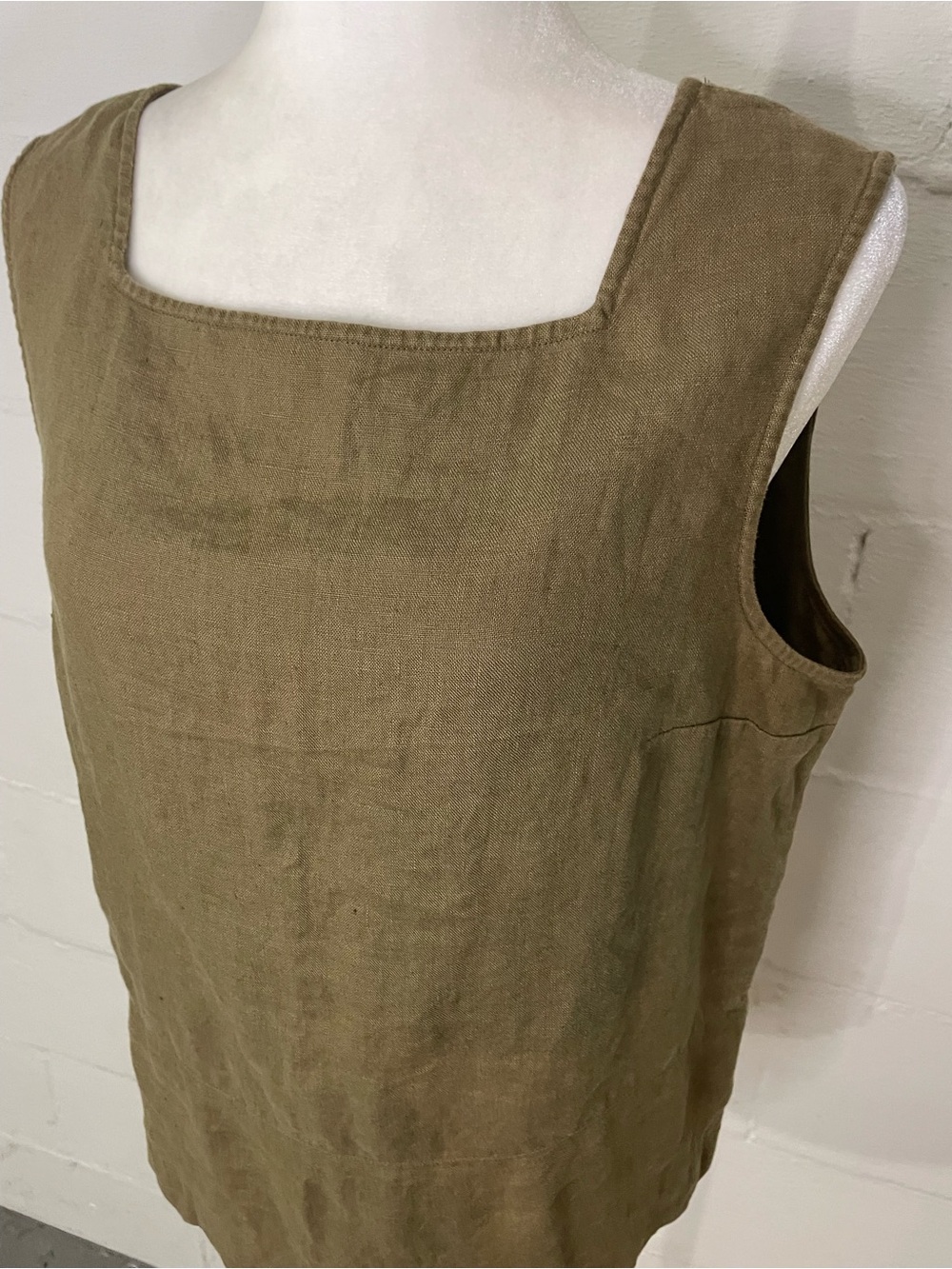 Smith & Hawken Olive Square-Neck Linen Tank Top - Picture 2 of 4